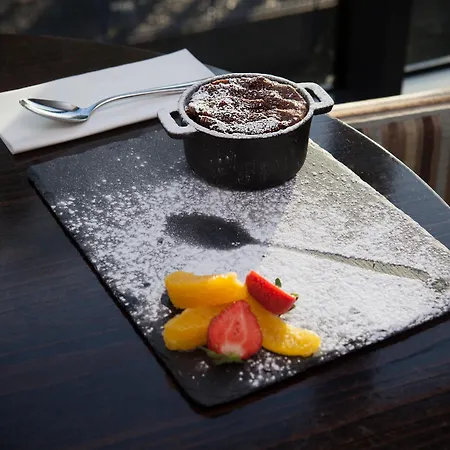 Hotel Centre By Ihg 4*