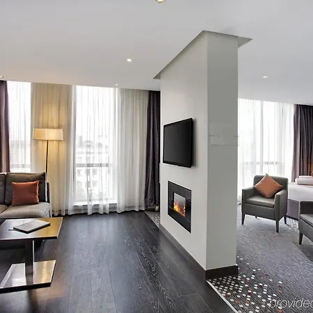 Centre By Ihg Hotel 4*