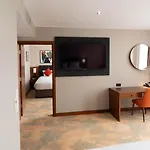 Centre By Ihg Hotel