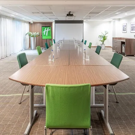 Centre By Ihg 4*