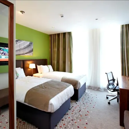 Hotel Centre By Ihg 4*