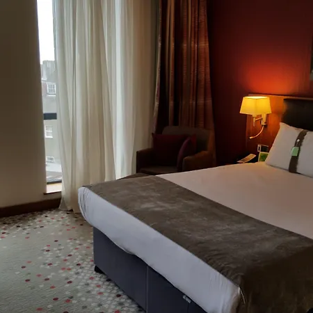 Centre By Ihg Hotel