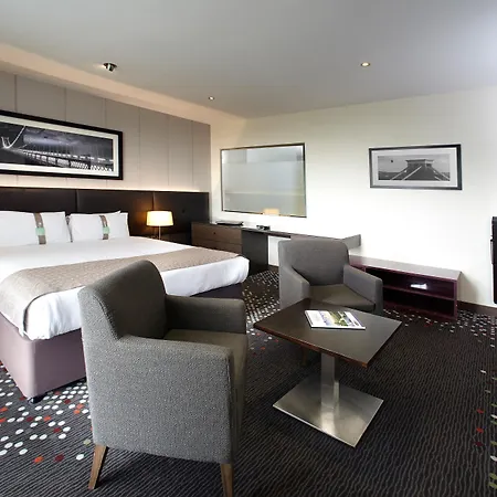Hotel Centre By Ihg 4*