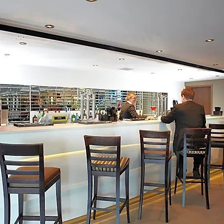 Centre By Ihg Hotel 4*
