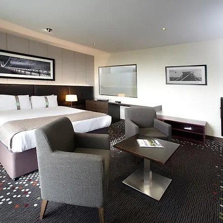 Centre By Ihg Hotel