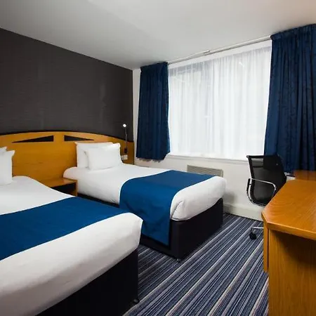 Hotel Centre By Ihg 4*