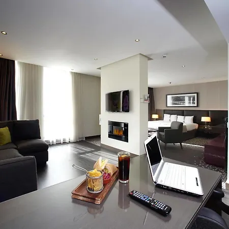 Hotel Centre By Ihg 4*