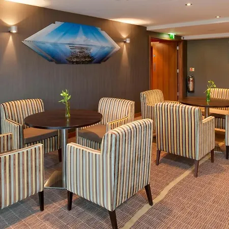 Centre By Ihg Hotel 4*