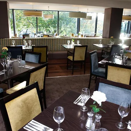 Centre By Ihg Hotel 4*