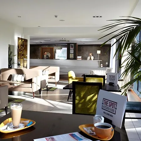 Centre By Ihg Hotel 4*