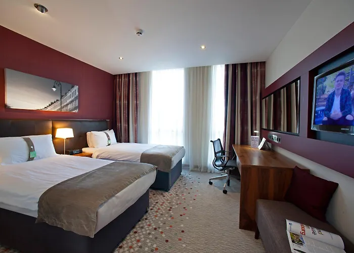 Centre By Ihg Hotel 4*