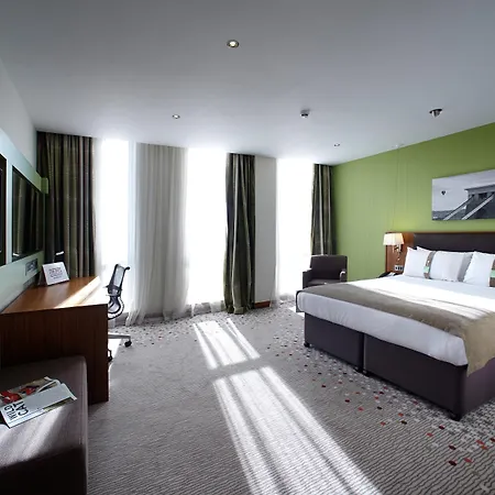 Centre By Ihg Hotel 4*