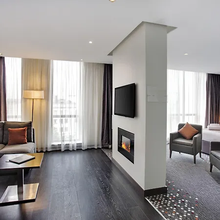 מלון Centre By Ihg 4*