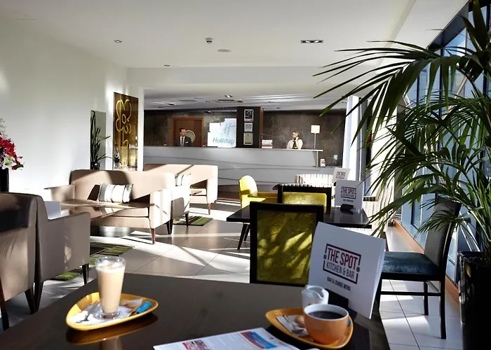 Centre By Ihg Hotel 4*